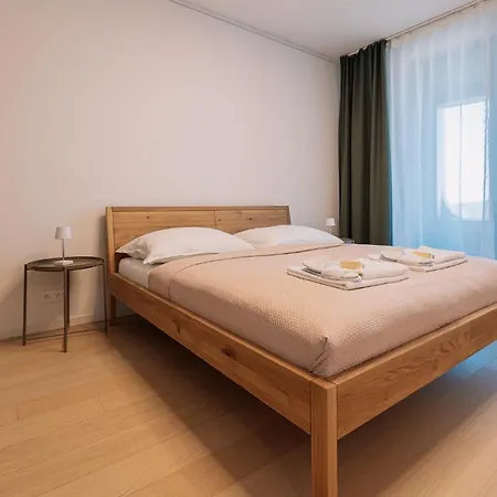 Skau Coral Residence In Sky Park 22 Floor 1Tower Panoramic View Free Parking Bratislava Exterior photo