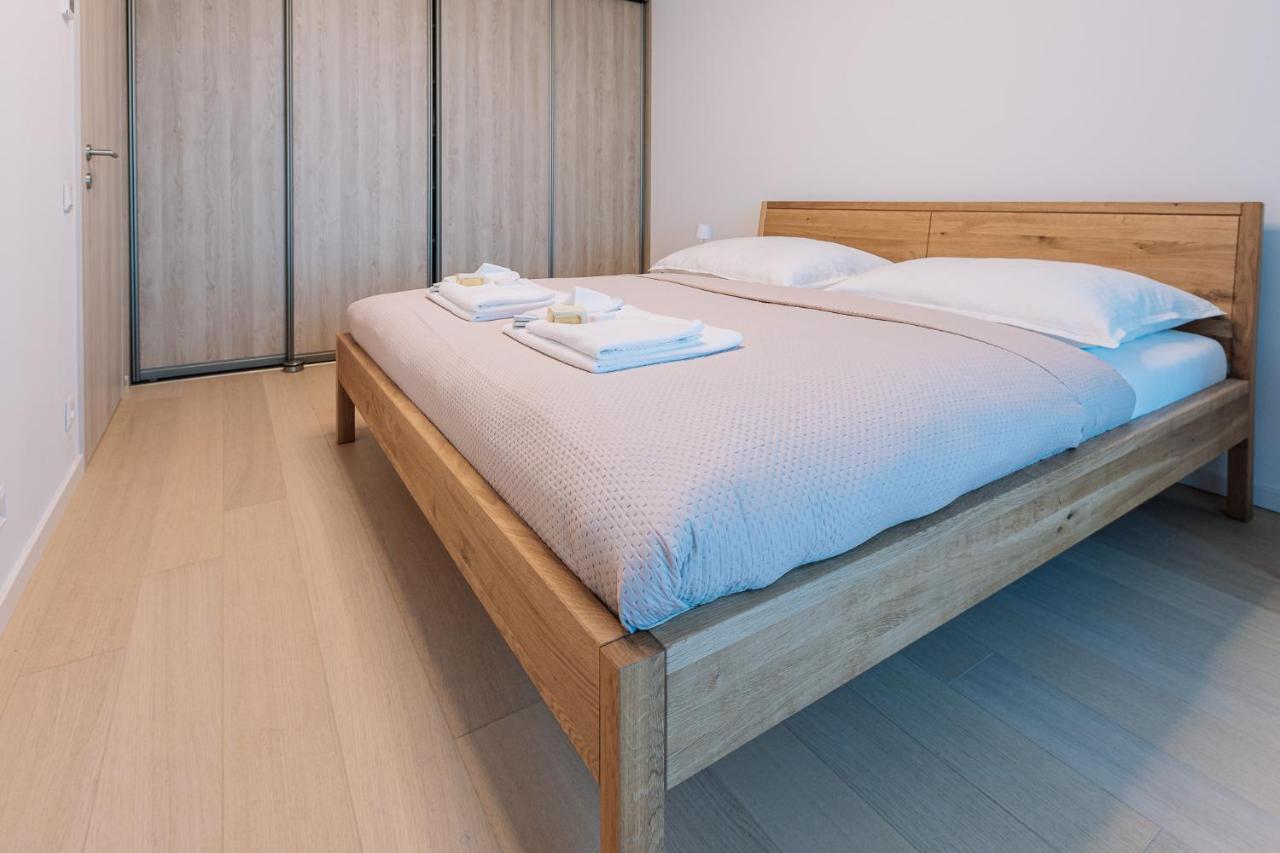 Skau Coral In Sky Park 22 Floor 1tower Panoramic View Free Parking * Bratislava